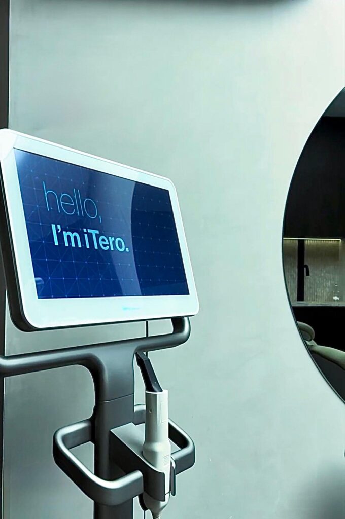 Scanner digital Itero, essencial para o planejamento do seu Invisalign